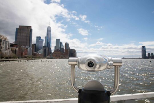 The view finder at HRPK Pier 34 positioned towards the statue of liberty