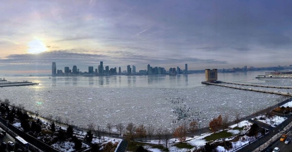 A panoramic view of the icy Hudson River sent by Park Visitor @brett28b